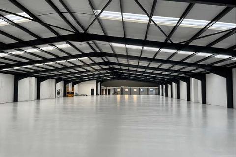 Warehouse to rent, Whittenham Clos Slough SL2 5EP
