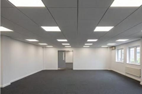 Warehouse to rent, Whittenham Clos Slough SL2 5EP
