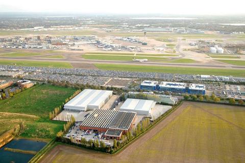 Distribution warehouse to rent, Bath Rd West Drayton UB7 0DA