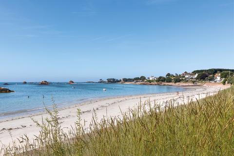 5 bedroom detached house for sale, La Grande Route de la Côte, St. Clement, Jersey