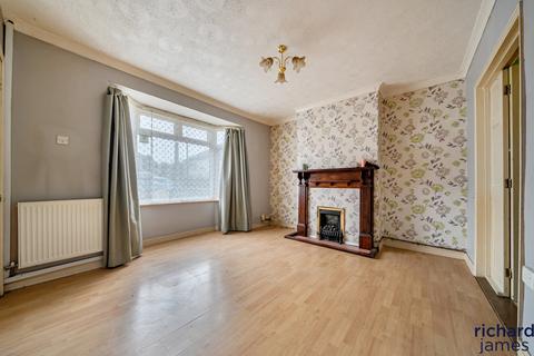 3 bedroom semi-detached house for sale, Willows Avenue, Pinehurst, Swindon, SN2
