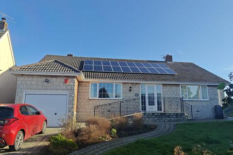 2 bedroom bungalow to rent, Leighton Crescent, Bleadon, Weston-super-Mare, Somerset