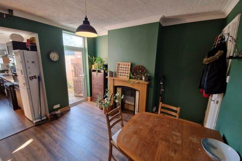 2 bedroom house to rent, Brough Street, Derby,