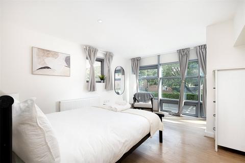undefined, Benwell Road, London, N7