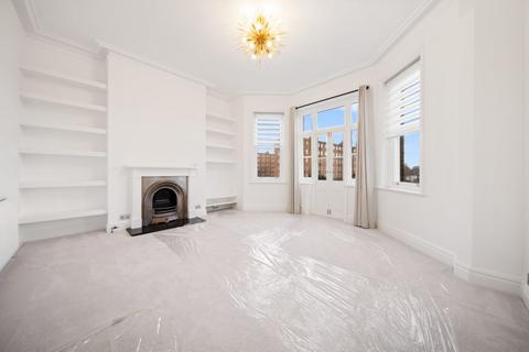 3 bedroom flat to rent, Goldhawk Road, London W6