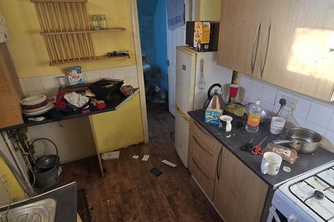 2 bedroom ground floor flat for sale, Carlisle Terrace, Southwick, Sunderland, Tyne and Wear, SR5 2DF