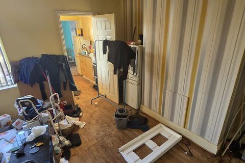 2 bedroom ground floor flat for sale, Carlisle Terrace, Southwick, Sunderland, Tyne and Wear, SR5 2DF