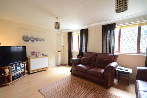 2 bedroom flat to rent, Scarlet Oaks, Camberley, GU15