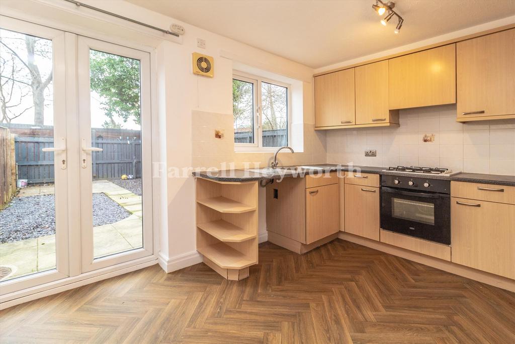 Kitchen image 3