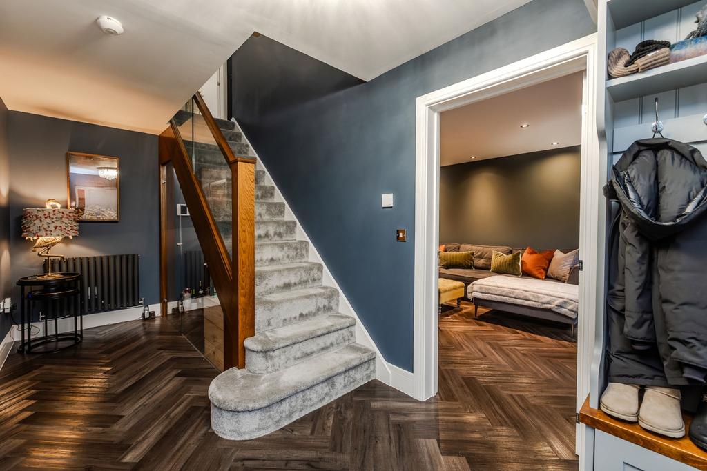 9 Montpellier Drive Medburn NE200 EG-53