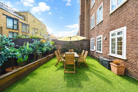 3 bedroom apartment to rent, Inverness Terrace, Bayswater W2