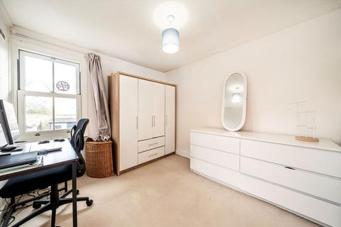 undefined, Linkfield Road, Isleworth TW7