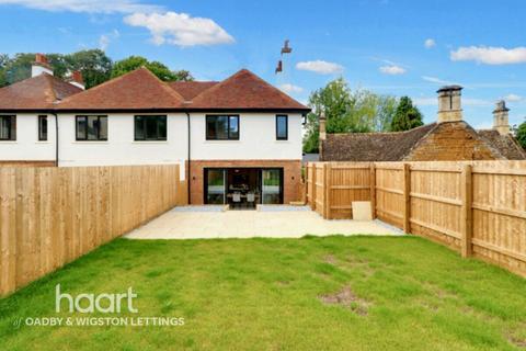 3 bedroom townhouse to rent, MARKET HARBOROUGH LE16