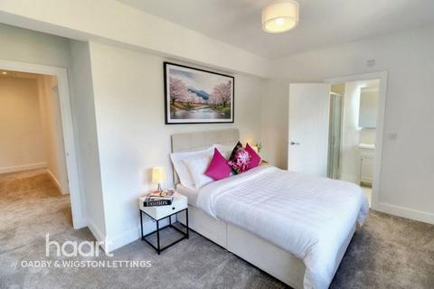 undefined, MARKET HARBOROUGH LE16
