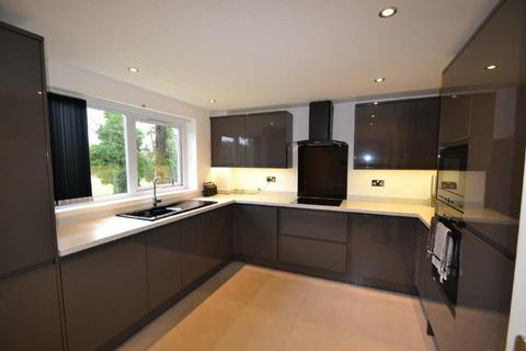 undefined, Eversley Lodge, Park View, Hoddesdon, Herts