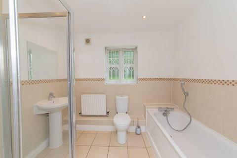 2 bedroom flat for sale, Honiton Gardens, Mill Hill