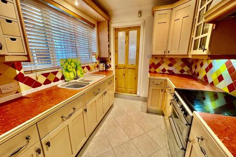 undefined, Cross Street, Rothwell, Kettering