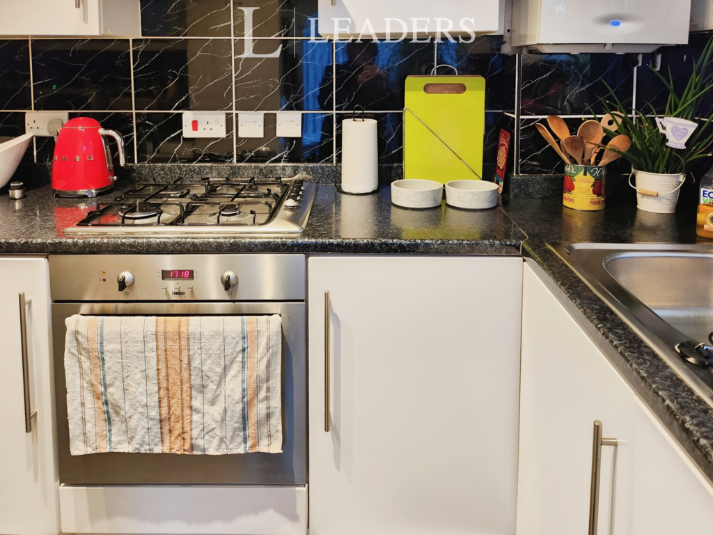 Kitchen 1