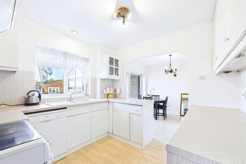 3 bedroom semi-detached house for sale, Ambleside Gardens, South Croydon