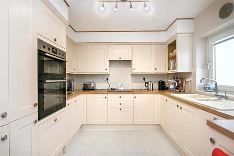 2 bedroom flat for sale, Royal Parade, Eastbourne