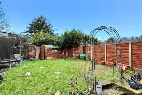 3 bedroom semi-detached house for sale, Cunningham Close, Ringwood, BH24 1XW