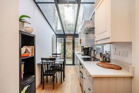 2 bedroom flat to rent, Sutherland Street, London SW1V