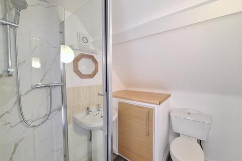 1 bedroom flat to rent, Downshire Square