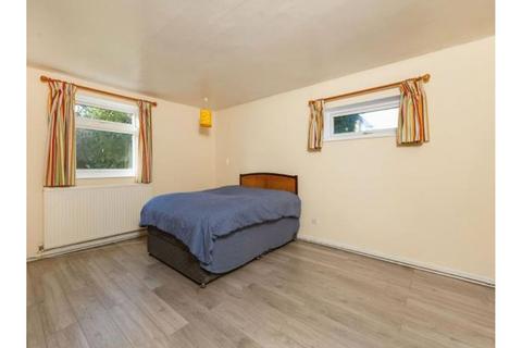 undefined, Sandrock Road, Tunbridge Wells, TN2