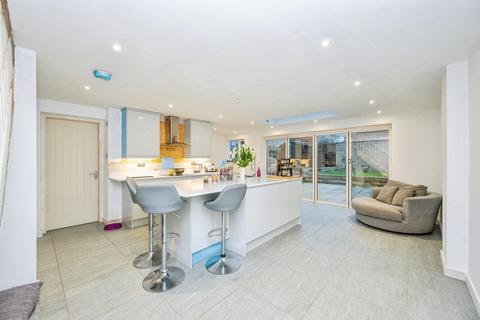undefined, Irving Close, Lichfield
