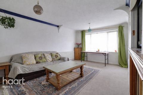1 bedroom maisonette for sale, East Avenue, Hayes
