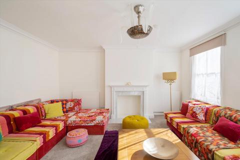 4 bedroom terraced house to rent, Adam & Eve Mews, Kensington, London W8