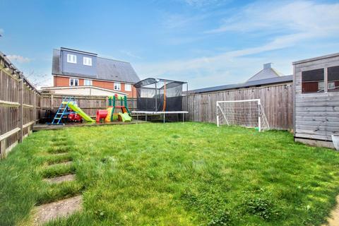2 bedroom semi-detached house for sale, Keepers Street, Aylesbury