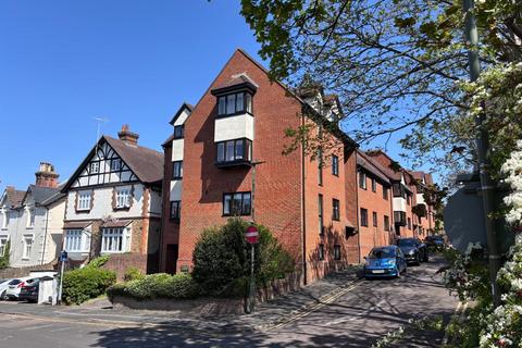 1 bedroom flat for sale, Warren Road, Guildford