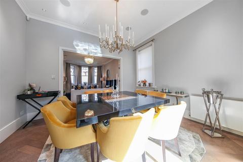 undefined, Walm Lane, London, NW2