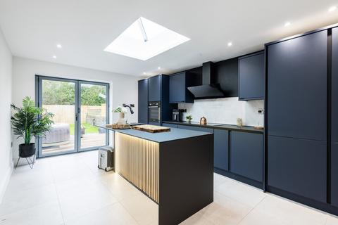 4 bedroom terraced house for sale, Wakedean Gardens, Bristol, BS49