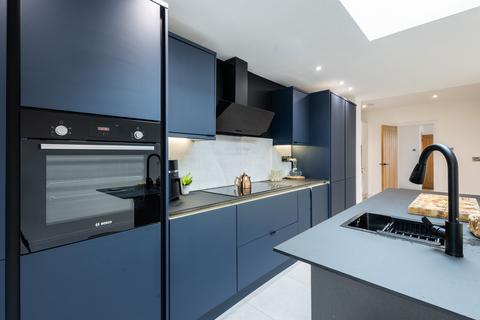 4 bedroom terraced house for sale, Wakedean Gardens, Bristol, BS49