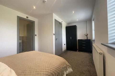 undefined, Rm 5, Boleyn Avenue, Sugar Way, PE2 9RA