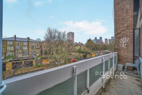 undefined, Portland Grove, London, SW8