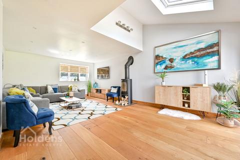 5 bedroom detached house for sale, Preston Road, Alston, PR3