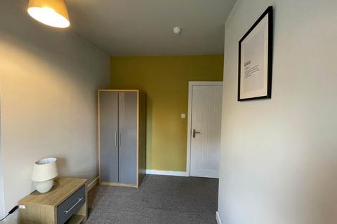 undefined, Silver Royd Hill (Room 3), West Yorkshire LS12