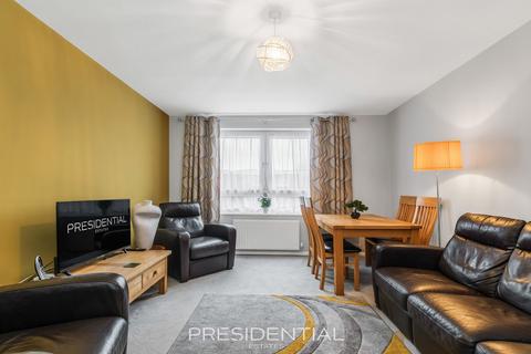 2 bedroom flat for sale, Forest View, North Chingford E4