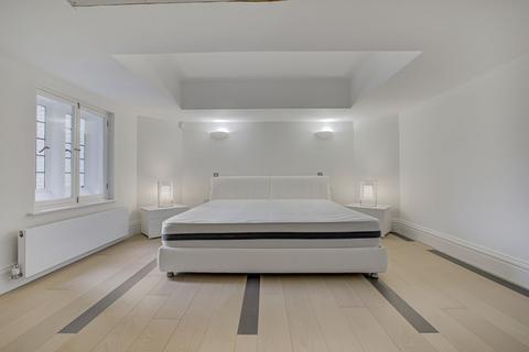 3 bedroom flat to rent, Battersea Park Road, London, SW11