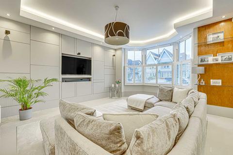 5 bedroom semi-detached house for sale, Westcliff-on-sea SS0