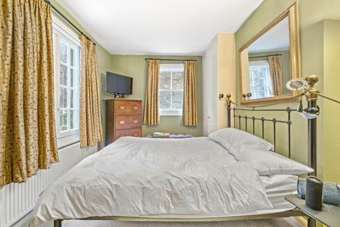 1 bedroom flat for sale, Claverton Street, London, SW1V