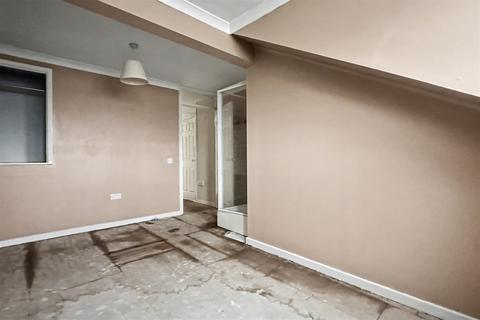 3 bedroom detached house for sale, South Millers Dale