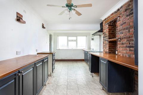 2 bedroom bungalow for sale, Dam Lane, Thorpe Willoughby, Selby