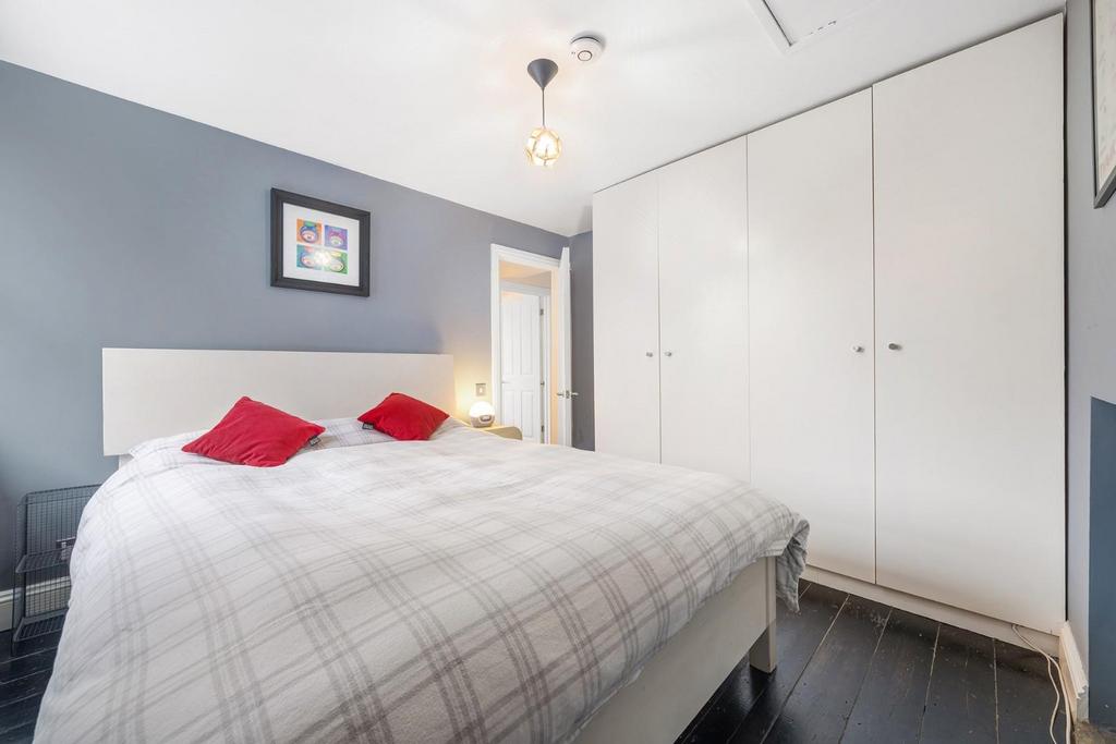 Principal Bedroom (2).JPG