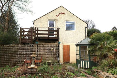 4 bedroom detached house for sale, Manor Road, Farnborough GU14