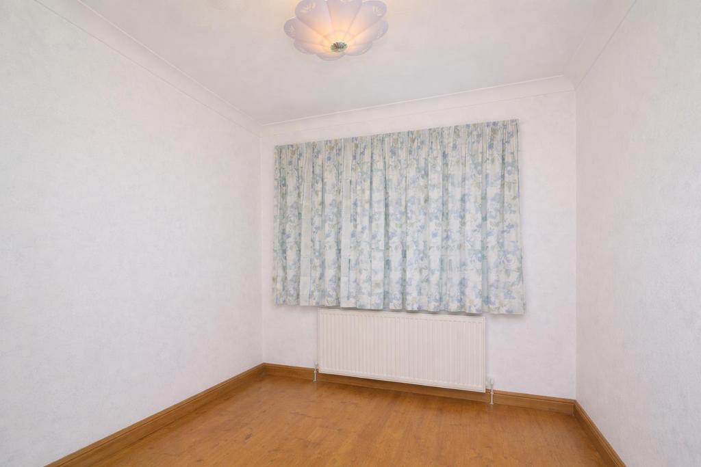 Bed3.jpg
