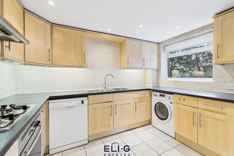 2 bedroom flat for sale, Downhurst Court, Parson Street, NW4 1QT